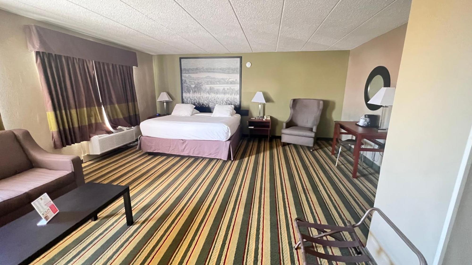 Hotel Super 8 By Wyndham Frederick Esterno foto