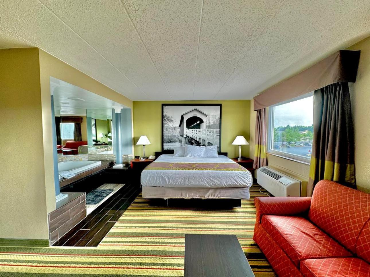 Hotel Super 8 By Wyndham Frederick Esterno foto